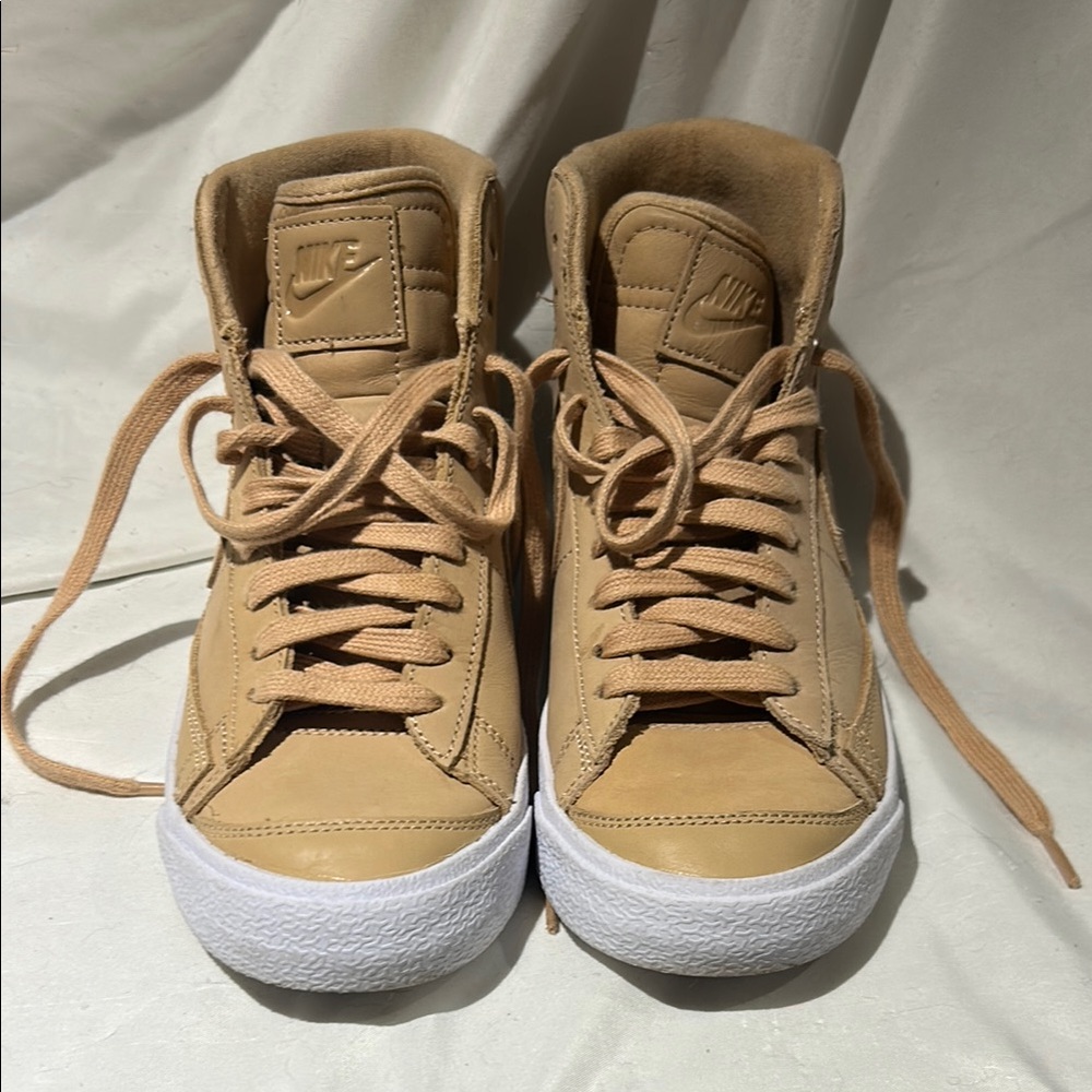 Nike Tan Blazer Mid